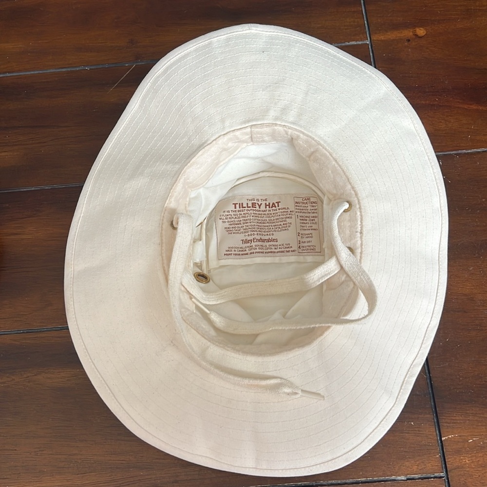 The Tilley Endurables Wide Brim Outdoor Hat Preowned - Picture 5 of 8